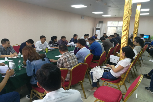 华体会在线登录官网-华体会（中国）
召开西站路道路工程结算审计动员大会